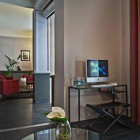 Elysées 3* Parigi