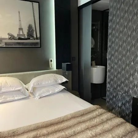 Elysées 3* Parigi