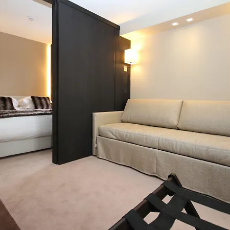 Elysées 3* Parigi