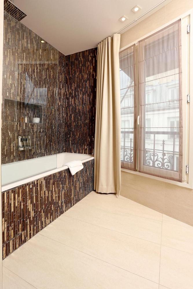 Elysées 3* Parigi