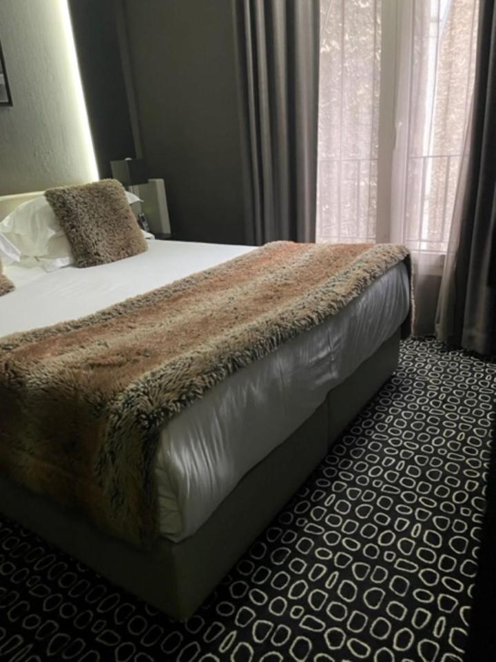 Elysées 3* Parigi